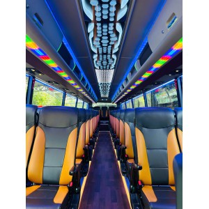 Xe khách 47 chỗ Weichai 400PS Tracomeco – Thiết kế Universe EX 2026, khung gầm chắc chắn, giá cạnh tranh