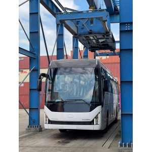 TRACOMECO 47 CHỖ UNIVERSE EX 2026